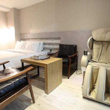C&B Hotel Ansan Exterior photo